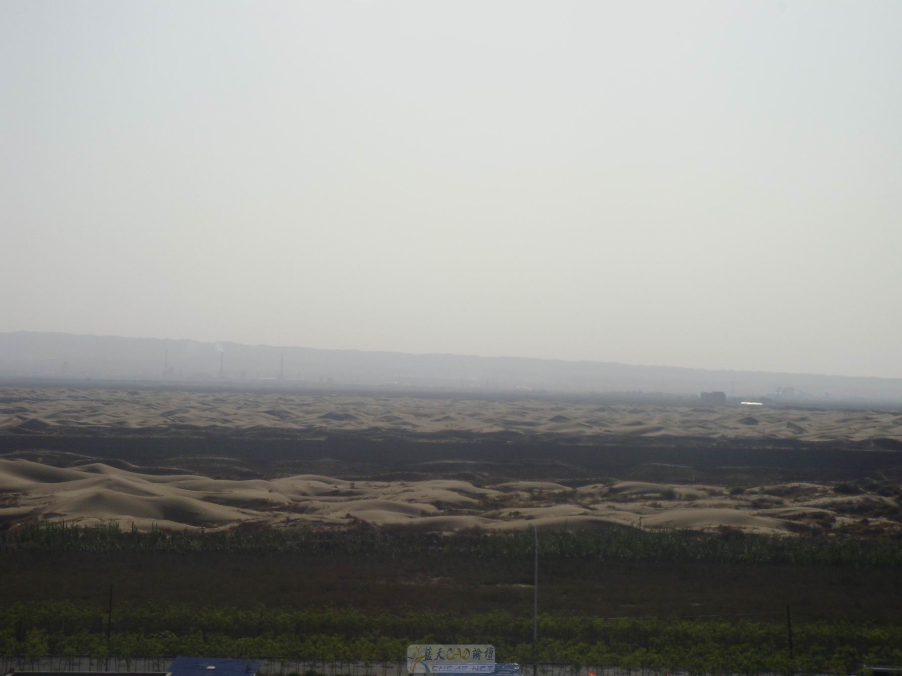 矿外远眺之沙海4.JPG